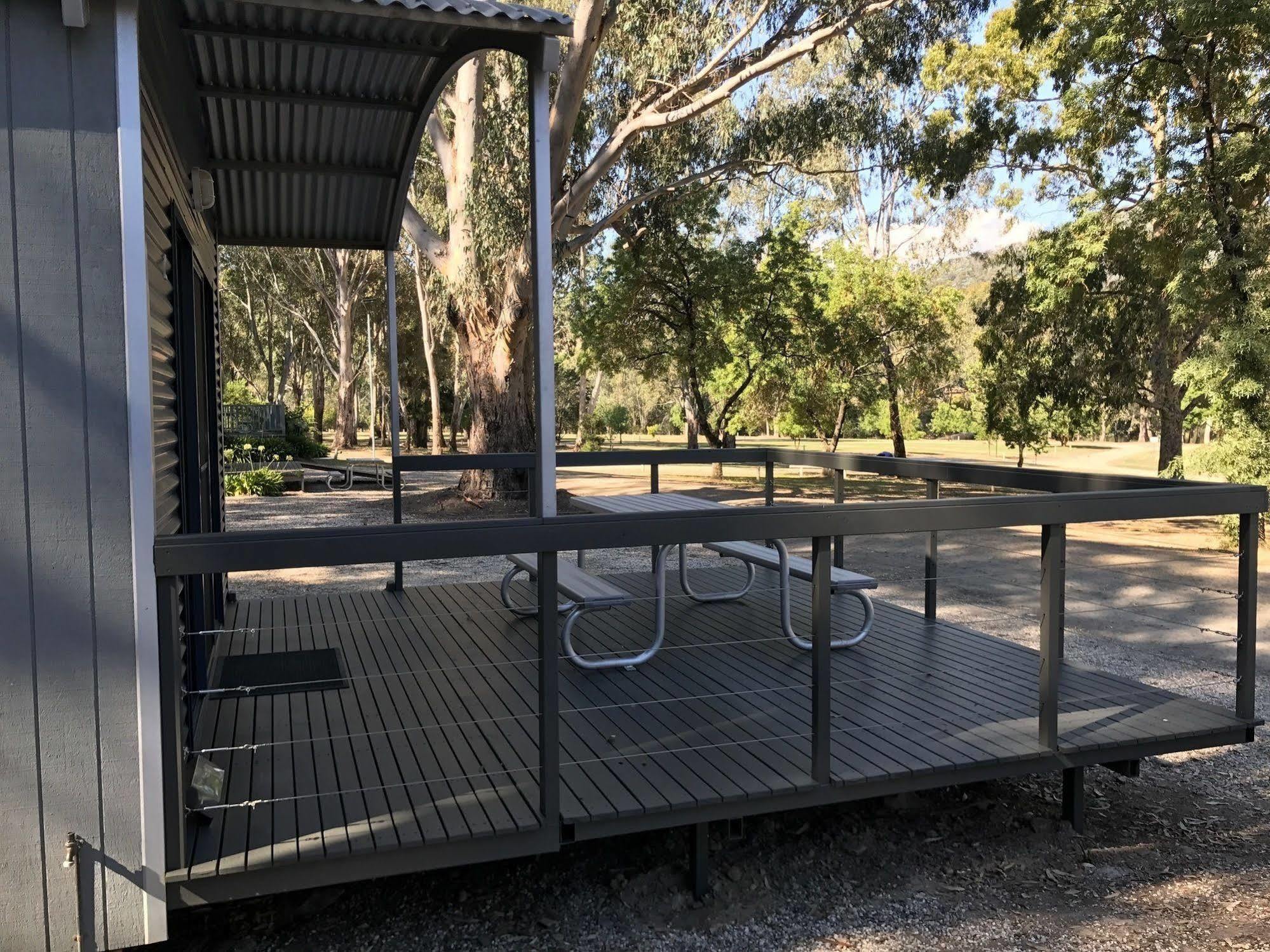 Eildon Pondage Holiday Park Экстерьер фото